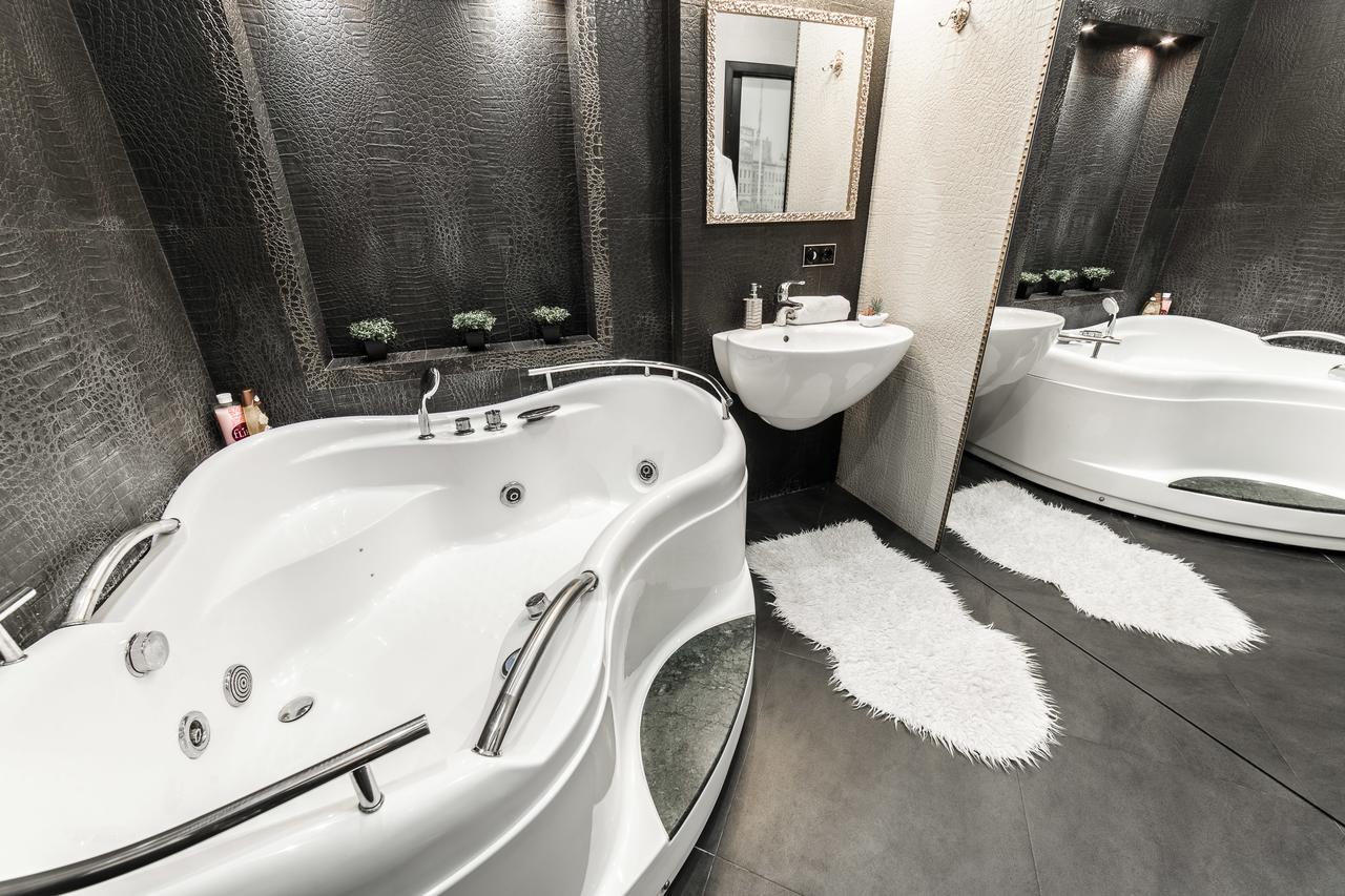 Mgapartments 3 Rooms Miasnikova Sq. Vip Minsk Bagian luar foto